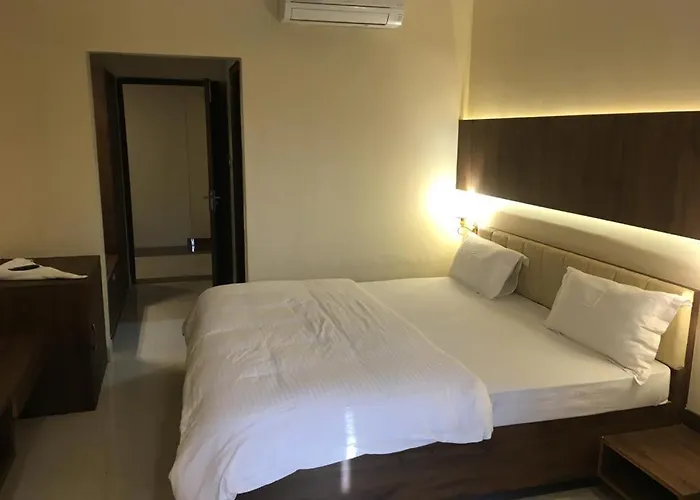 Hotel Rudraksh