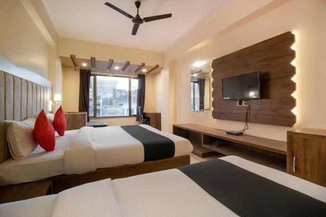 Rudraksh Hotel